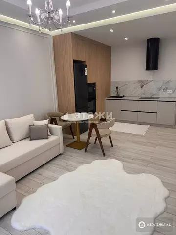 2-комнатная квартира, этаж 7 из 22, 53 м², на длительный срок
