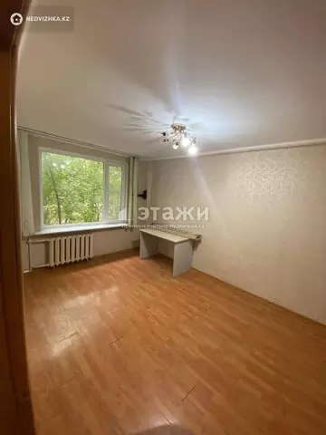 2-комнатная квартира, этаж 3 из 5, 47 м²