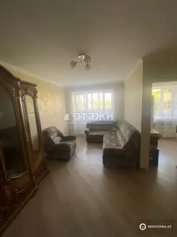 1-комнатная квартира, этаж 4 из 5, 28 м²