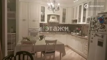 4-комнатная квартира, этаж 3 из 12, 118 м²