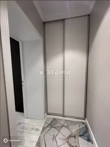 2-комнатная квартира, этаж 3 из 13, 54 м²