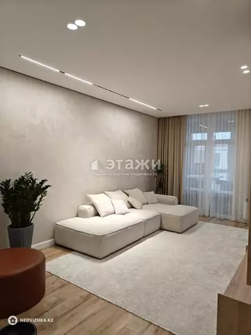 3-комнатная квартира, этаж 9 из 9, 90 м²