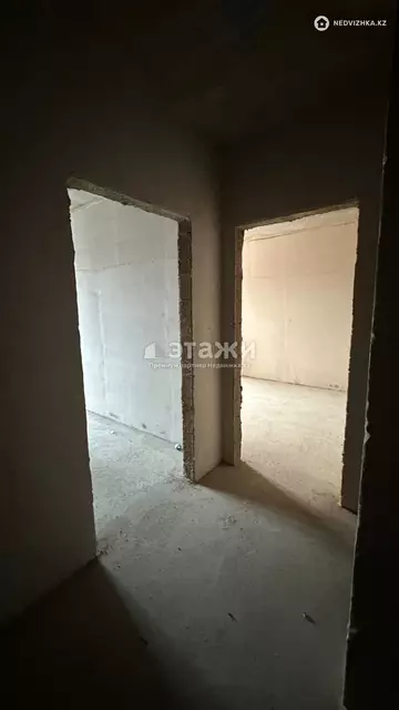 1-комнатная квартира, этаж 11 из 12, 38 м²