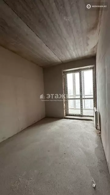 1-комнатная квартира, этаж 11 из 12, 38 м²