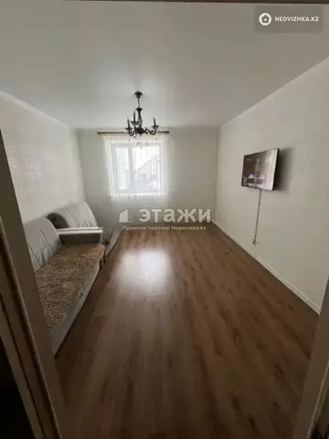 1-комнатная квартира, этаж 2 из 9, 40 м²