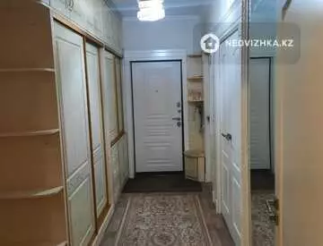 2-комнатная квартира, этаж 3 из 6, 65 м²