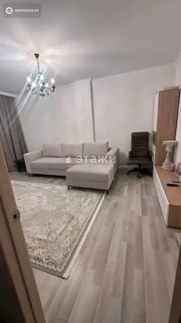 2-комнатная квартира, этаж 10 из 14, 66 м²