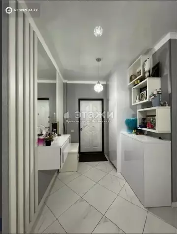 2-комнатная квартира, этаж 10 из 12, 79 м²