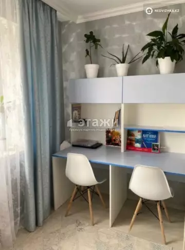 1-комнатная квартира, этаж 4 из 5, 38 м²