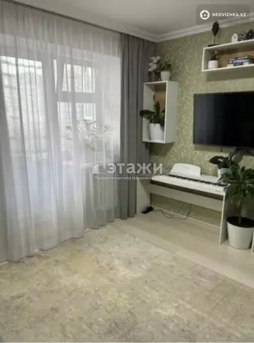 1-комнатная квартира, этаж 4 из 5, 38 м²