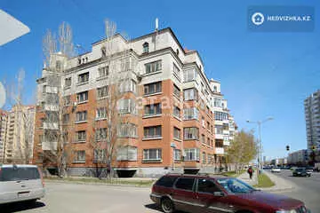 4-комнатная квартира, этаж 5 из 5, 106 м²