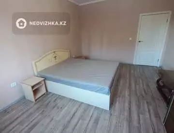 2-комнатная квартира, этаж 3 из 9, 69 м²