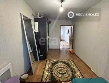 2-комнатная квартира, этаж 3 из 5, 42 м²