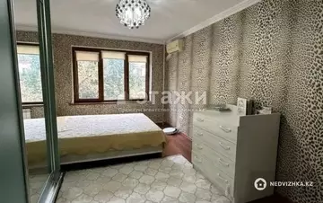 3-комнатная квартира, этаж 4 из 5, 68 м²