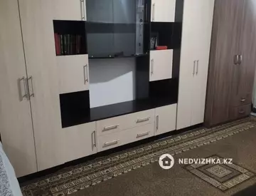 1-комнатная квартира, этаж 4 из 5, 30 м², на длительный срок