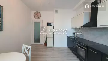 2-комнатная квартира, этаж 9 из 36, 76 м²