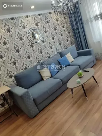 2-комнатная квартира, этаж 4 из 13, 61 м²