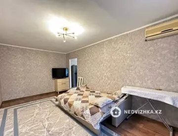 1-комнатная квартира, этаж 4 из 5, 33 м²