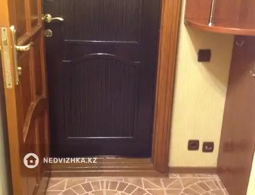 2-комнатная квартира, этаж 2 из 5, 42 м²