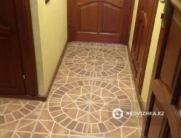 2-комнатная квартира, этаж 2 из 5, 42 м²