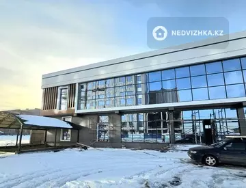 Здание, 3 этажа, 2 532 м²