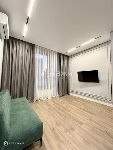 2-комнатная квартира, этаж 7 из 12, 47 м², на длительный срок