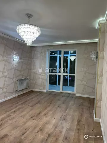 1-комнатная квартира, этаж 3 из 9, 50 м²