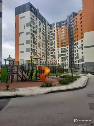 2-комнатная квартира, этаж 10 из 17, 40 м²