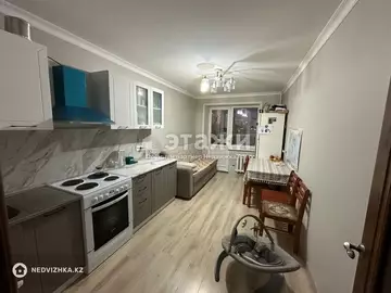 1-комнатная квартира, этаж 4 из 5, 42 м²