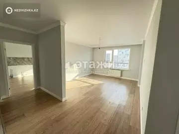 2-комнатная квартира, этаж 10 из 12, 64 м²