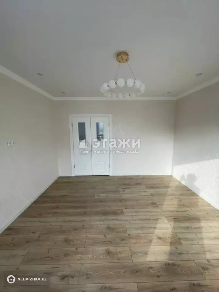64 м², 2-комнатная квартира, этаж 10 из 12, 64 м², изображение - 1