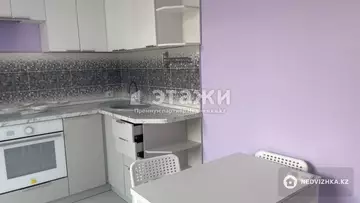 2-комнатная квартира, этаж 4 из 9, 60 м²