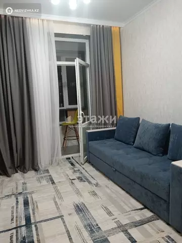 1-комнатная квартира, этаж 10 из 12, 38 м², на длительный срок