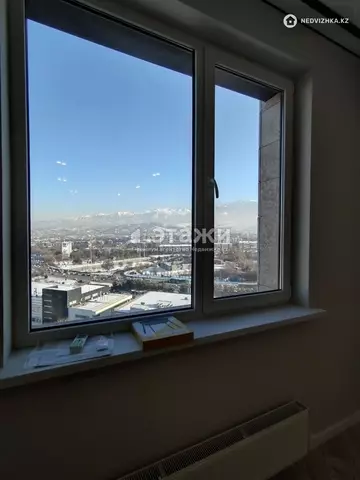 2-комнатная квартира, этаж 12 из 20, 77 м²