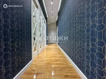 2-комнатная квартира, этаж 12 из 17, 74 м²