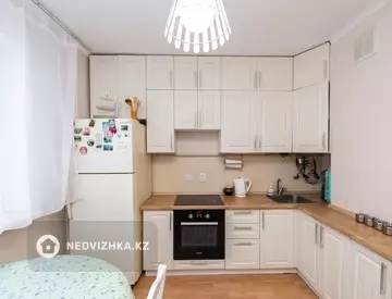 2-комнатная квартира, этаж 9 из 9, 62 м²