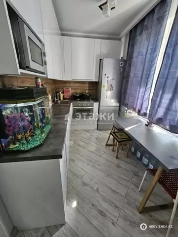 2-комнатная квартира, этаж 3 из 3, 52 м²