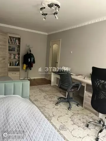 3-комнатная квартира, этаж 4 из 5, 63 м²