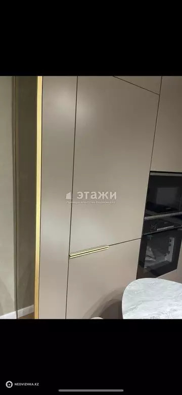 2-комнатная квартира, этаж 6 из 13, 62 м², на длительный срок