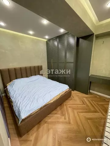 2-комнатная квартира, этаж 6 из 13, 62 м², на длительный срок