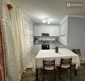 2-комнатная квартира, этаж 2 из 5, 38 м²