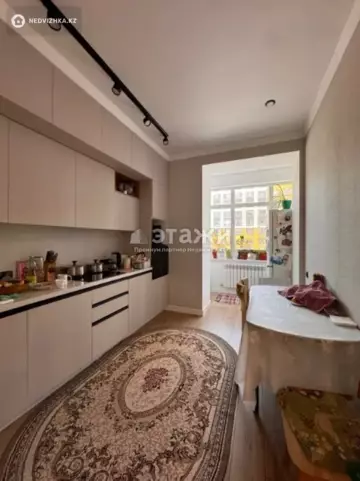 3-комнатная квартира, этаж 4 из 9, 73 м²