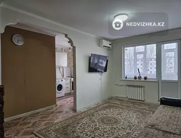 2-комнатная квартира, этаж 3 из 5, 45 м²