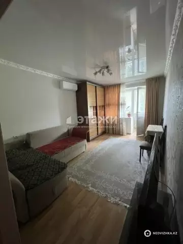 2-комнатная квартира, этаж 3 из 3, 51 м²