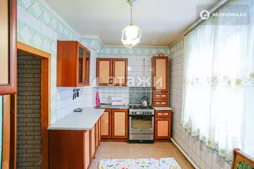 3-комнатный дом, 4 соток, 115 м², на длительный срок