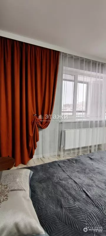 1-комнатная квартира, этаж 8 из 20, 42 м²