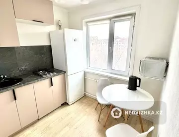 60 м², 3-комнатная квартира, этаж 5 из 5, 60 м², на длительный срок, изображение - 0