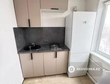 3-комнатная квартира, этаж 5 из 5, 60 м², посуточно