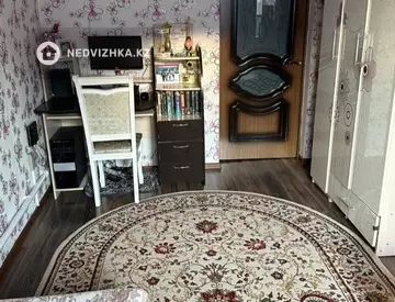 4-комнатный дом, 0.9 соток, 160 м²