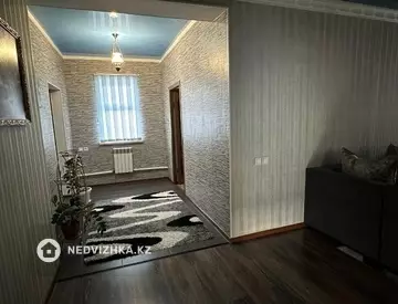 4-комнатный дом, 0.9 соток, 160 м²